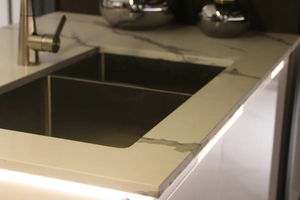 ทรายชายฝั่ง undermount Granite Vanity Top สำหรับอ่างล้างจาน